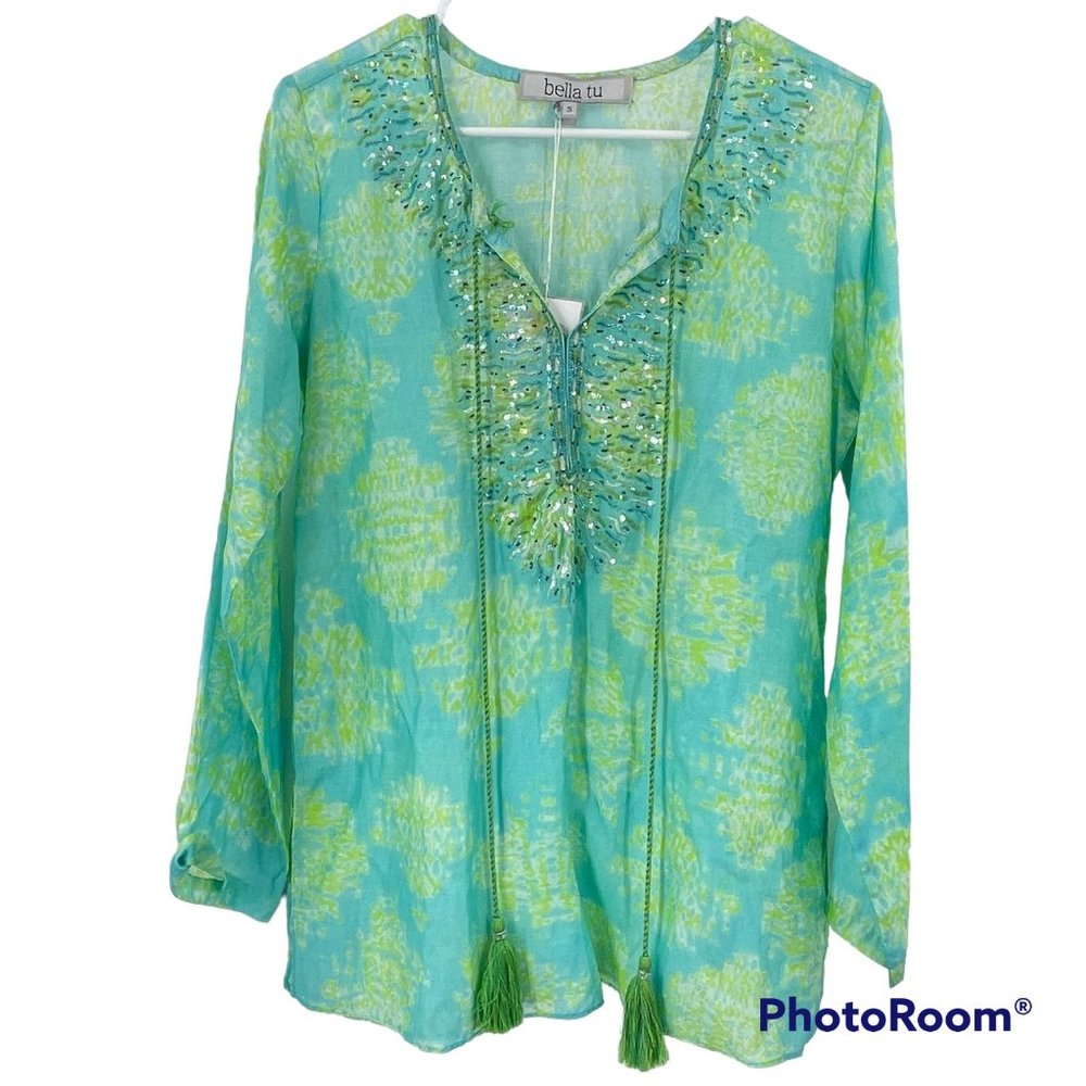 Bella Tu Tunic Top Green Yellow Sequined Tassels Split Neck Long Sleeve NWT Sz S